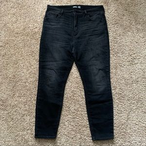 Old Navy Built-In Warm Skinny Jeans in Faded Black Wash, size 16